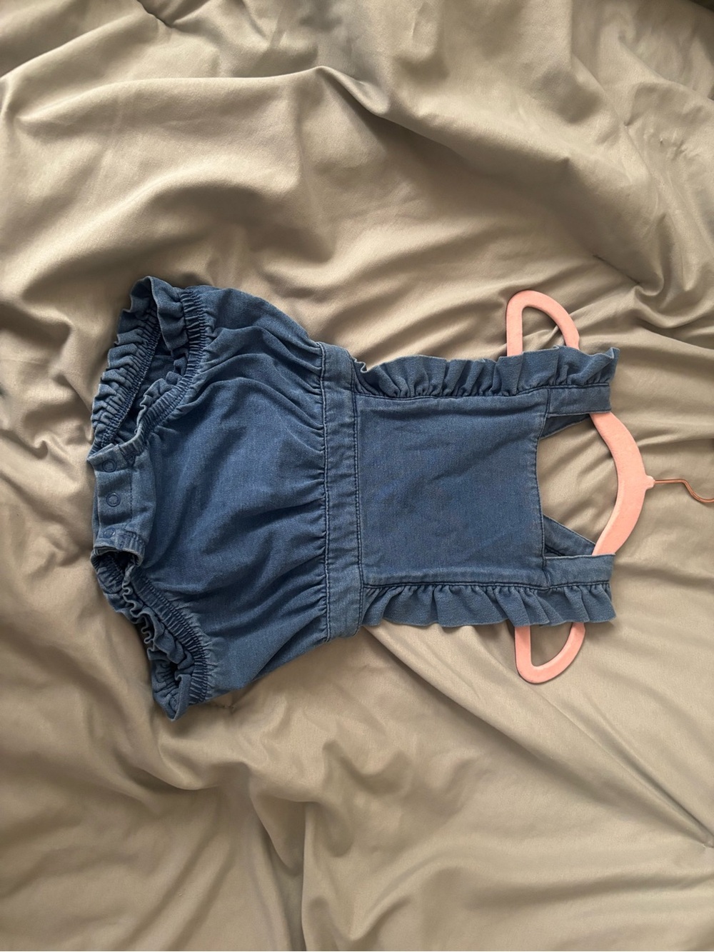 Old Navy Light Blue Chambray Elastic Waist Shorts